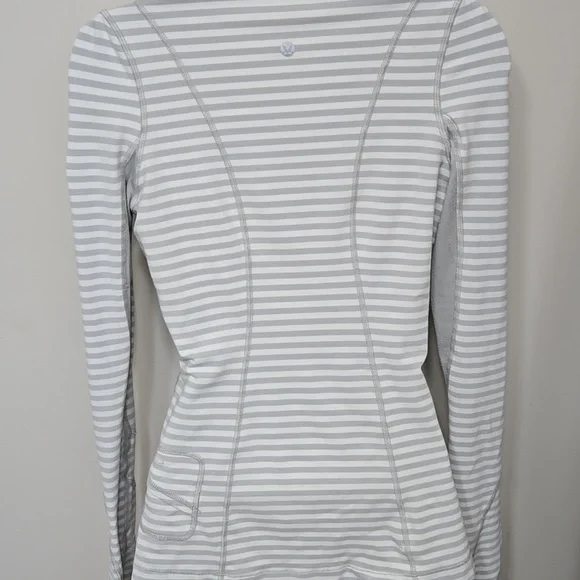 Lululemon Run Back On Track Shirt - Picture 5 of 8